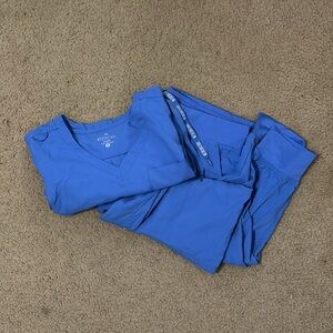 Med Couture Insight Scrub Set: Ceil